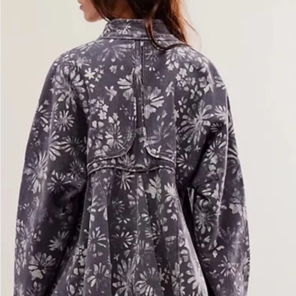 Free People Lua Bed Jacket – Indigo Floral – NWT – Size Small - Picture 2 of 8
